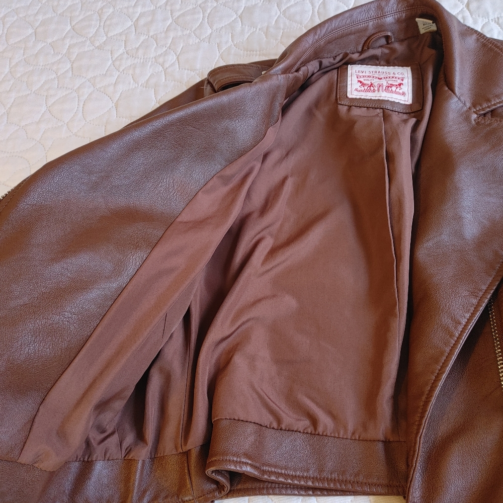 Levi jacket - Picture 11 of 16